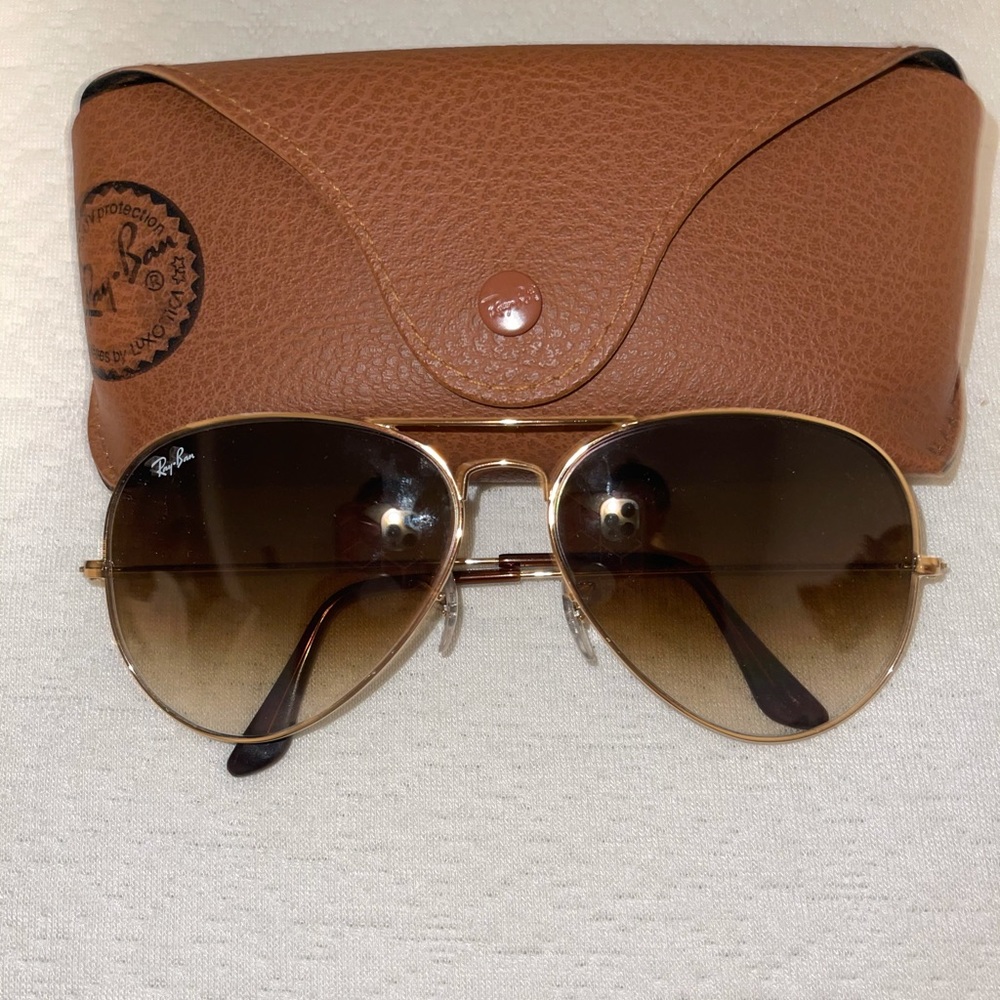 Rayban Aviators with case